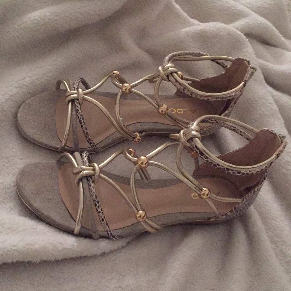 Shoes - Picture 5 of 5